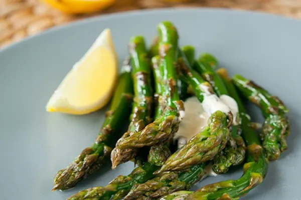 Asparges med gremolata
