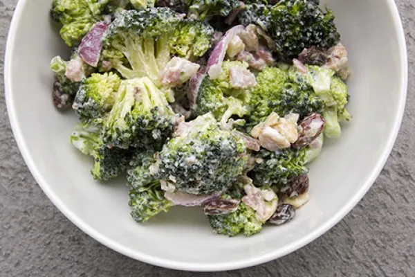 Broccolisalat