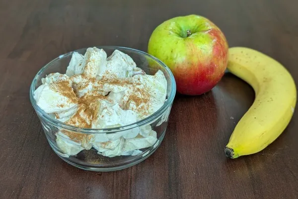Frugtsalat med yoghurt