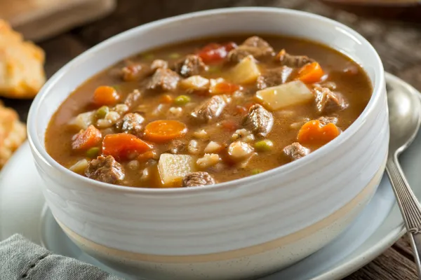 Hakkebøfgryde fra slowcooker
