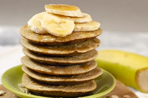 Havrepandekager med banan og linser