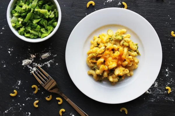 Makaroni og ost med broccoli