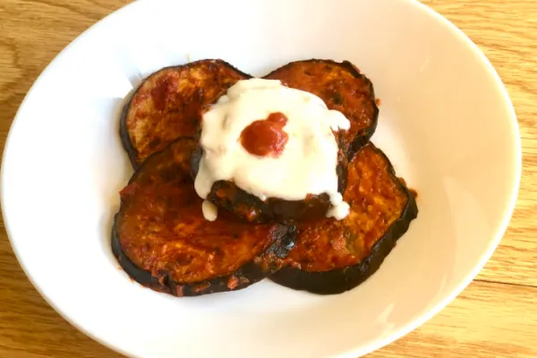 Middelhavsaubergine med tomatsauce