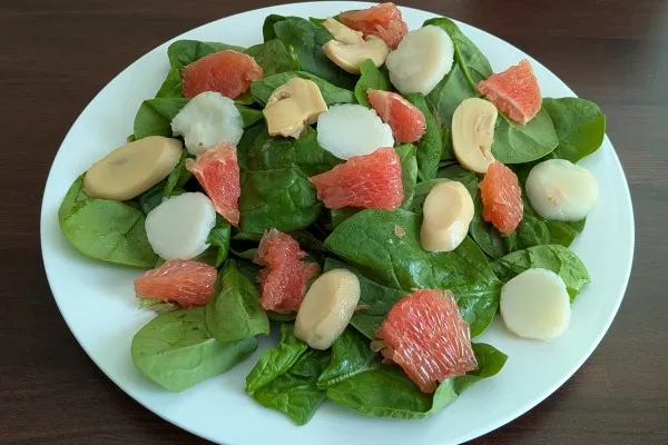 Spinatsalat med grapefrugt