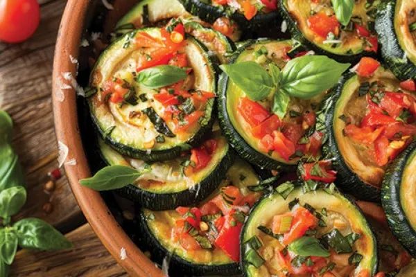 Squash og tomater
