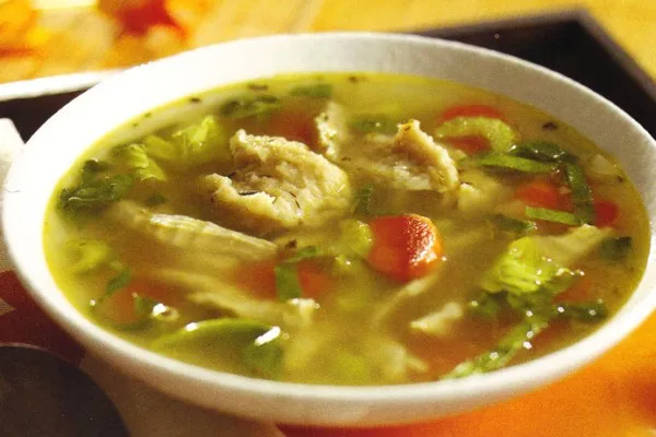 Suppe med kylling og melboller